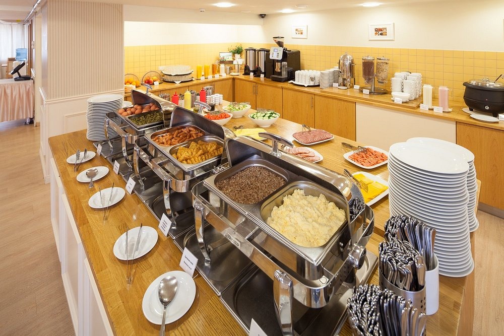 MARINS PARK PRAGHSKAYA MOSCOW HOTEL